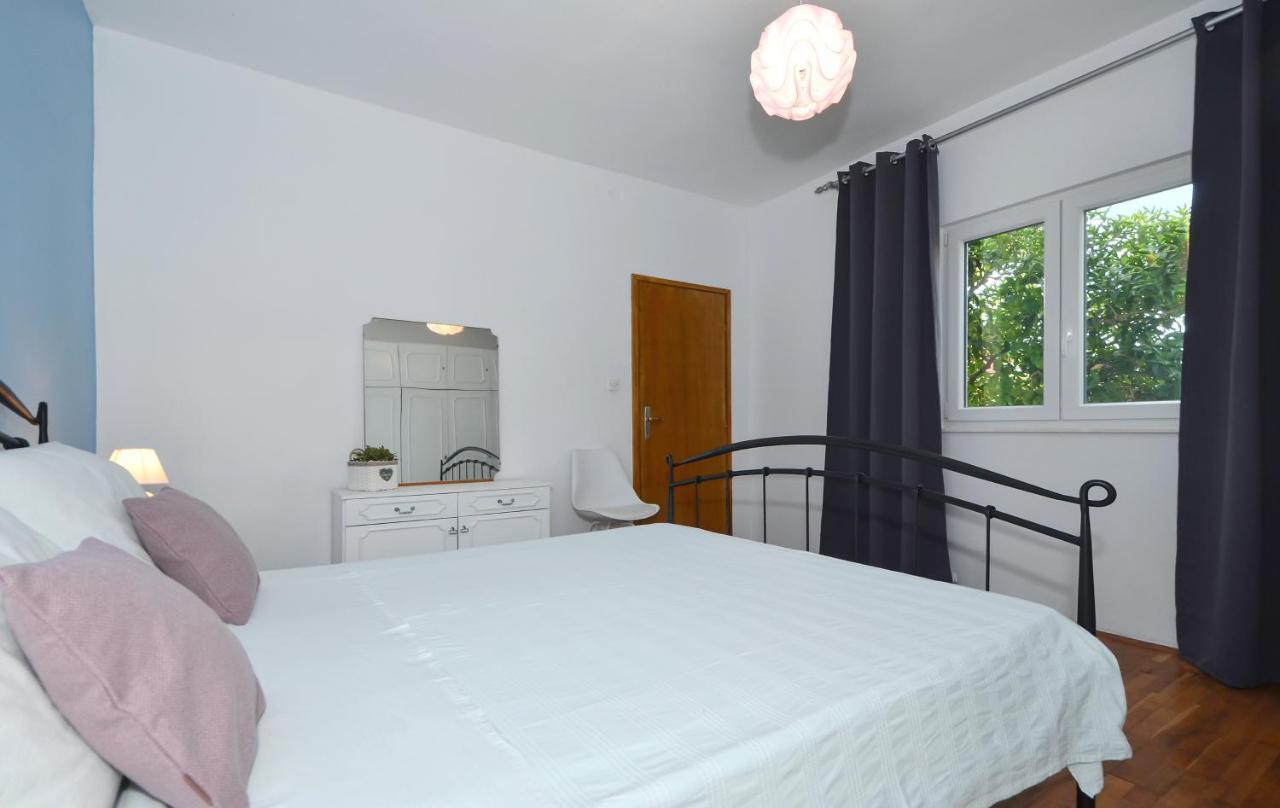 Apartments Nina Vinisce
