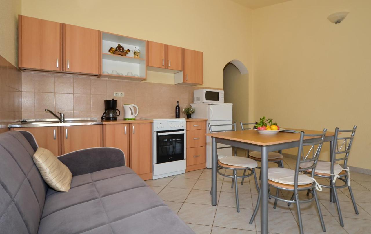Apartments Nina Apartment *
